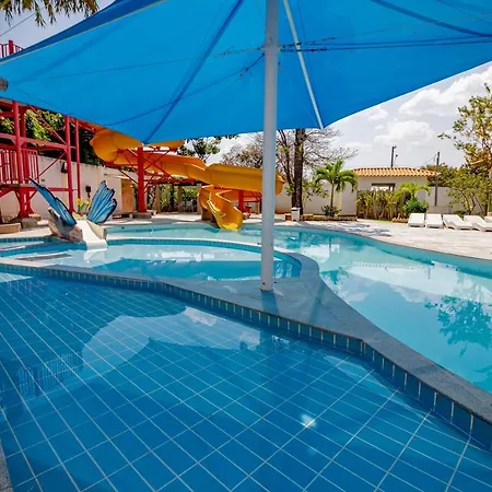 Diroma Resort Com Um Dia No Acqua Park Caldas Novas Exterior foto