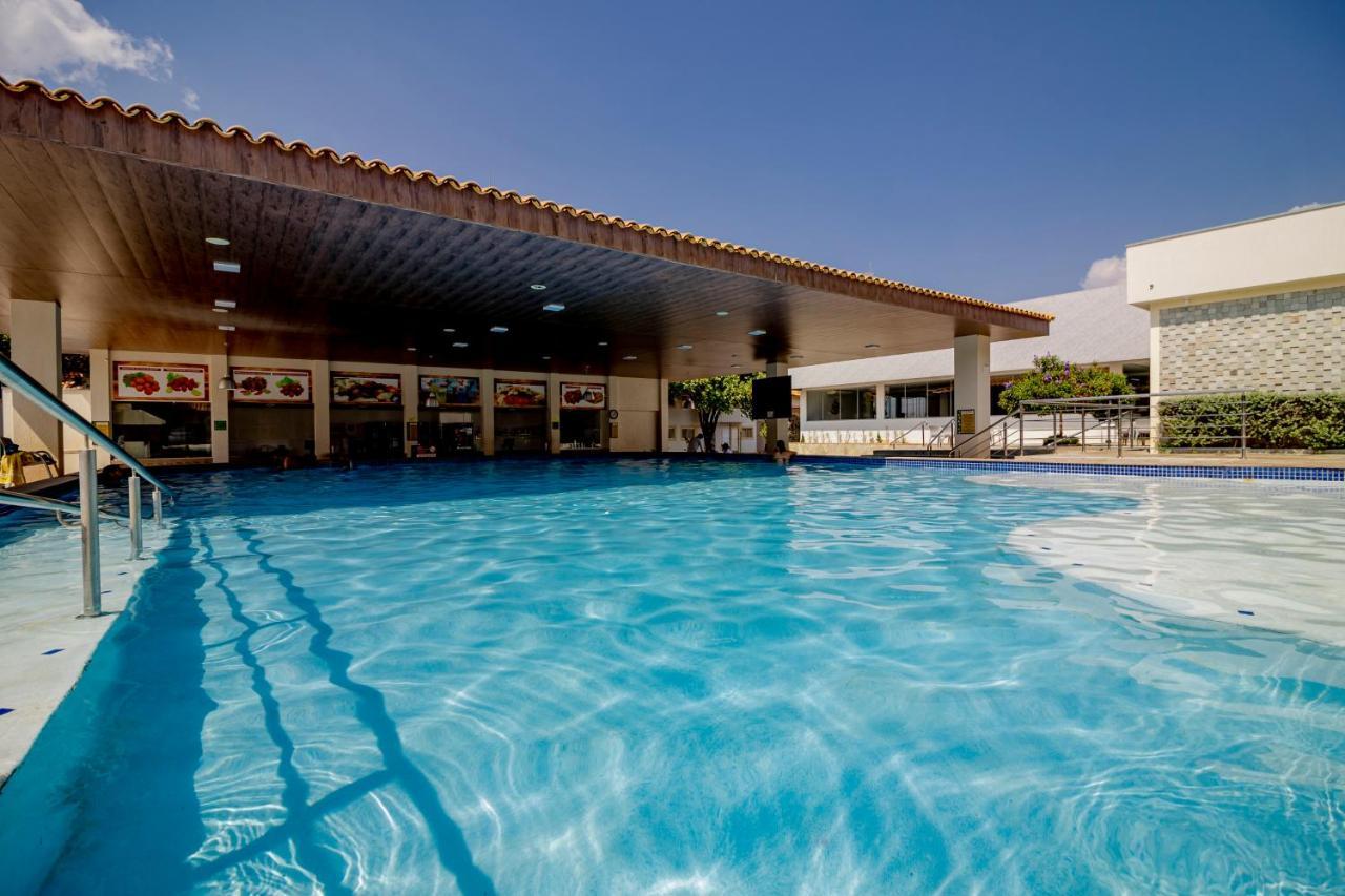 Diroma Com Um Dia No Acqua Park Caldas Novas