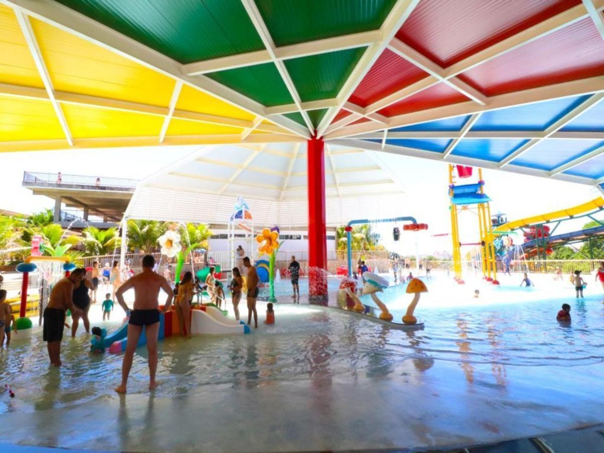 Apartamento Diroma Com Um Dia No Acqua Park Caldas Novas