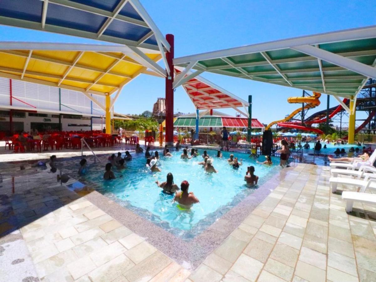 Diroma Com Um Dia No Acqua Park Caldas Novas